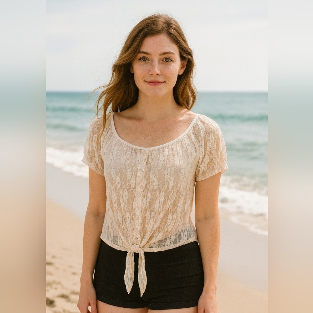 Vintage 90's White Lace‎ Tie Waist  Button Front Short SleeveTop